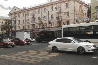 В воскресенье в Воронеже на сутки будет перекрыта часть пешеходной дороги на проспекте Революции