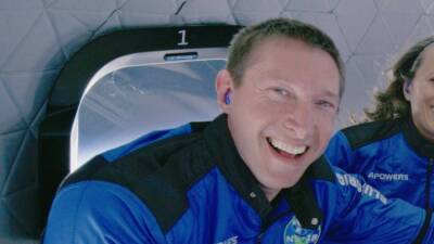 Бизнесмен Глен де Врис разбился на самолете после возвращения из космоса в октябре
