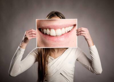 Как восстановить эмаль зубов без помощи стоматолога?