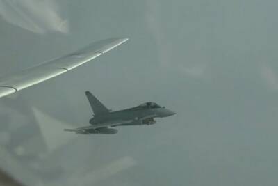 Британские истребители вплотную сблизились с российскими ракетоносцами Ту-160
