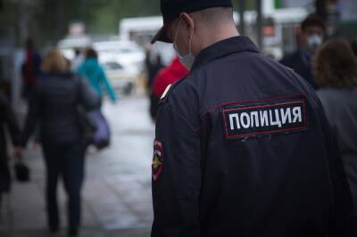 В Новосибирске экс-полицейского осудили за кражу и разбой