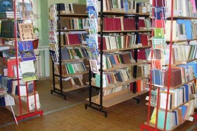 Костромские читальни: «Губернаторская библиотека» гостит в Поназыревском районе