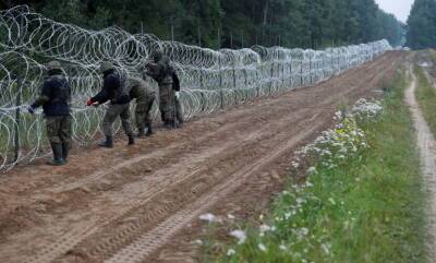 Британия направит к польской границе группу военных инженеров