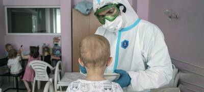 За минувшие сутки коронавирус поразил 48 детей в Карелии