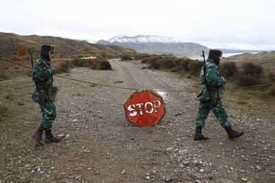 В Карабахе неизвестный бросил гранату в азербайджанский пост