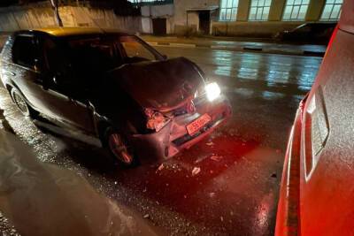 В Рязани пьяный водитель на Renault Logan врезался в маршрутку №47