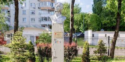 В Москве отремонтируют памятник военному летчику Виктору Талалихину