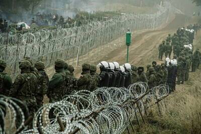 Польша раскрыла подробности строительства забора на границе с Белоруссией