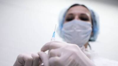Ученые рассказали о негативных эффектах от страха из-за вакцинации
