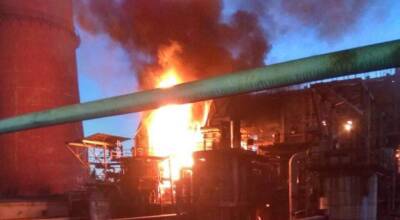 В Кременчуге на территории «Укртатнафты» спасатели ликвидируют возгорание нефтепродуктов