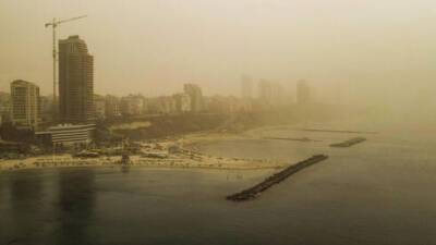 Сухая и ветреная погода в Израиле: пожары, высокий уровень загрязнения воздуха