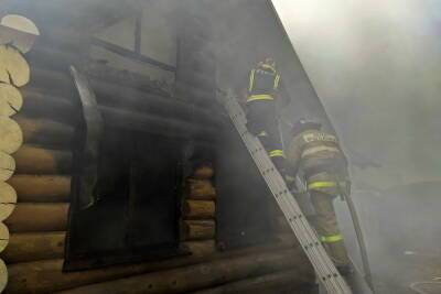 Утром 13 ноября в Смоленском районе горел жилой дом