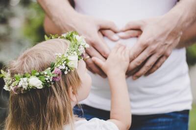 В Белгородской области около ста многодетных мам получат знак «Материнская слава»