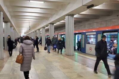 Мужчина попал под поезд в московском метро
