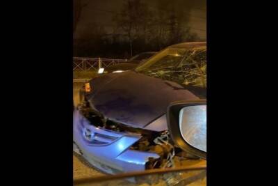 Массовая авария случилась на Петергофском шоссе