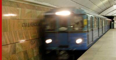 Выживший после падения под поезд в московском метро найден мертвым на улице