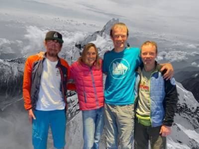 Українські альпіністи підкорили найнедосяжнішу вершину в Гімалаях