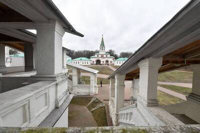 Москвичам рассказали, какие музеи и выставки можно посетить в столичных парках