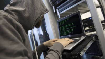 Bloomberg: Хакеры разослали десятки тысяч писем с электронной почты ФБР