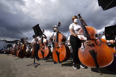 12 тысяч музыкантов сыграли "Славянский марш" в Каракасе