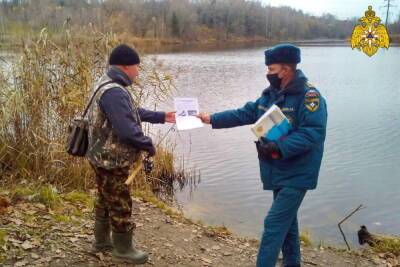 Патрули МЧС вышли в рейды на водные объекты двух районов Смоленской области