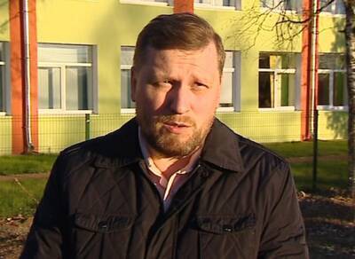 Более 700 человек подписали петицию в защиту уволенного директора Лукашевской школы