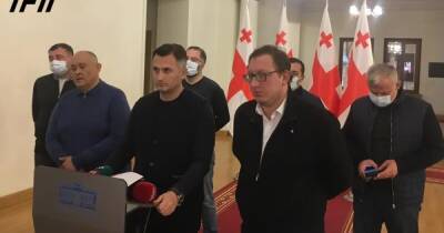 Солидарны с Саакашвили: девять депутатов парламента Грузии отказались от еды
