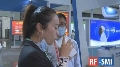 В Китае создали COVID-вакцину, которую можно вдыхать