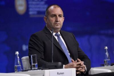 Радев лидирует на выборах президента в Болгарии
