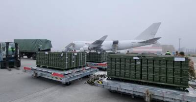 США поставили в Украину 80 тонн боеприпасов
