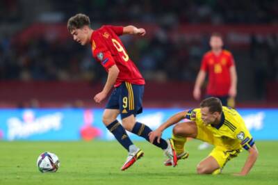 ЧМ-2022: Испания обыграла Швецию, Сербия шокирует Португалию
