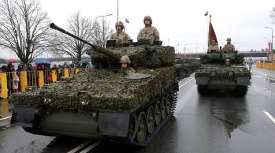 Латвия проводит военные учения на границе с Беларусью