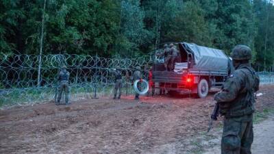 Обострение на белорусско-польской границе: как пограничники сдерживают мигрантов