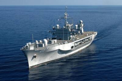 Корабль ВМС США Mount Whitney завершил операции в Черном море