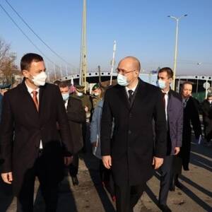 Украинский и словацкий премьер встретились на границе