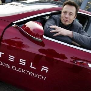 Акции Tesla за неделю подешевели на 15 %
