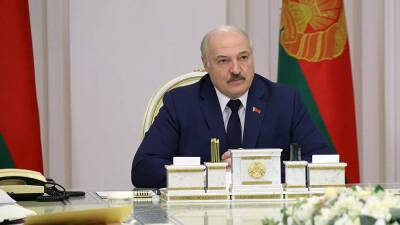 Лукашенко обсудил с Путиным маневры кораблей НАТО в Черном море