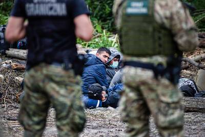 Захарова ответила на угрозы украинских военных уничтожать мигрантов