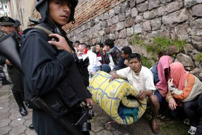 Гильермо Лассо - В Эквадоре десятки человек погибли в ходе боев в тюрьме - lenta - Эквадор - Гуаякиль