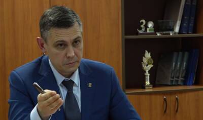 Депутаты уральского города требуют отправить мэра в отставку за выписанные себе премии