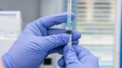 ТЦ "Галерея" в осаде жаждущих укола вакциной от коронавируса
