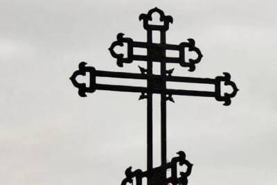 Житель Ярославской области умыкнул кладбищенский крест