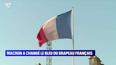 Макрон изменил цветовую символику на флаге Франции
