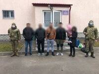 На границе с Польшей украинские пограничники задержали несколько групп нелегалов