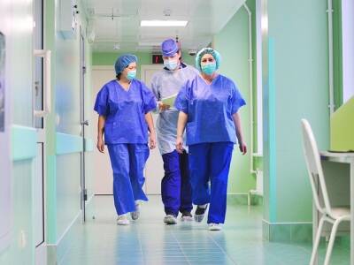 Омские студенты-медики бастуют против неоплачиваемой работы в больницах