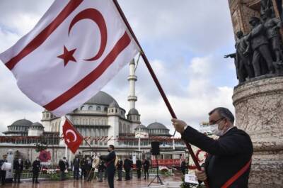 Турция отпраздновала 38 -ю годовщину создания Турецкой республики Северного Кипра