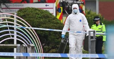 Взрыв автомобиля в Ливерпуле признан терактом. Арестованы четыре человека