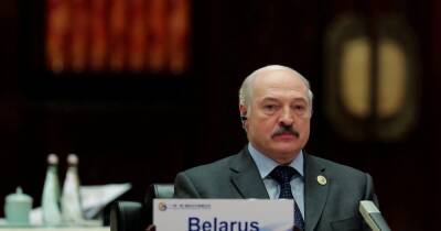Страны Балтии обвинили Лукашенко в “торговле людьми” – совместное заявление