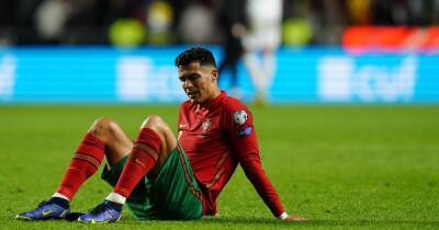 Богатые тоже плачут: Криштиану Роналду не справился с эмоциями после матча с Сербией (видео)