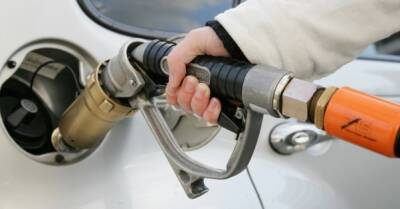 Минэкономики снизило предельные цены на бензин